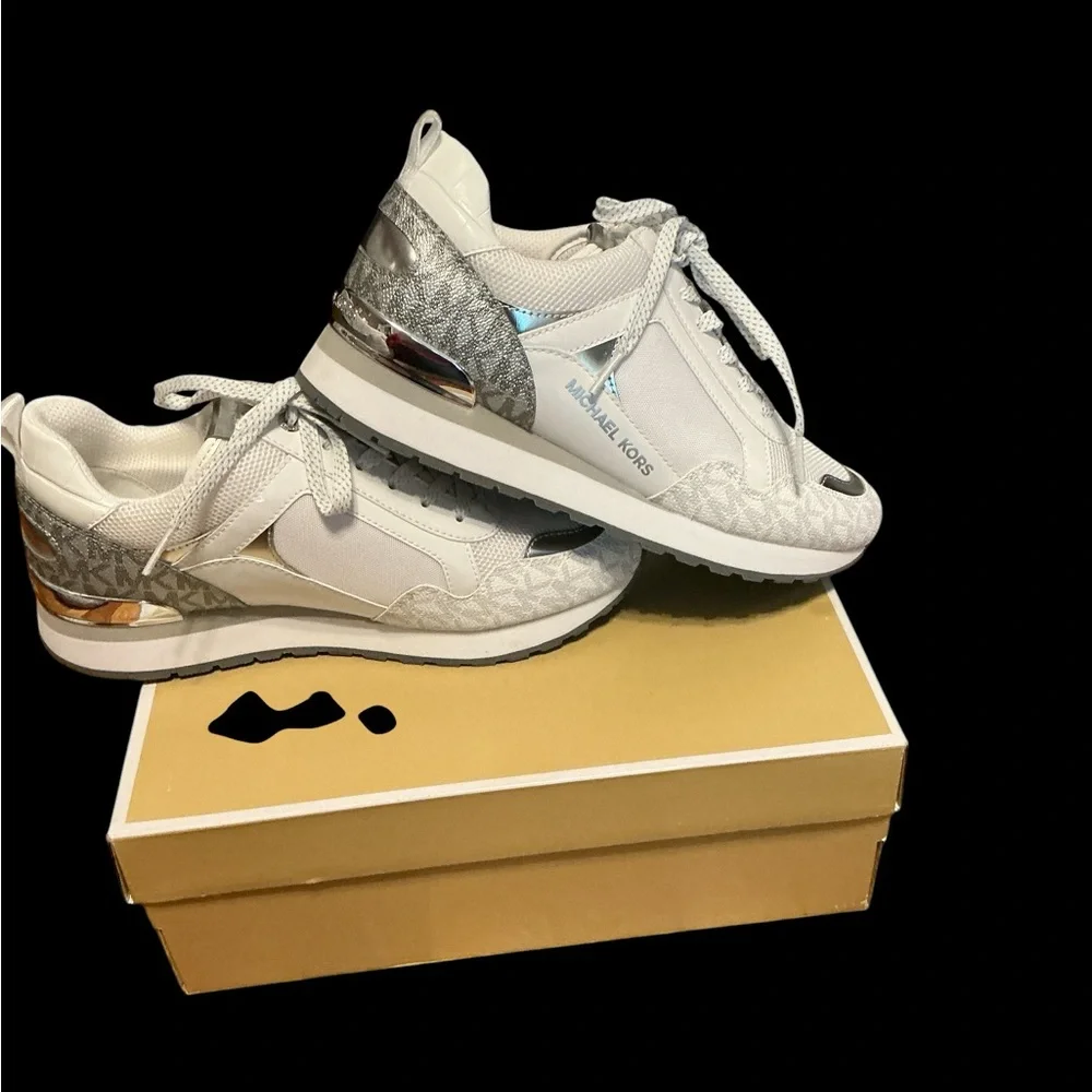Michael Kors Sneakers